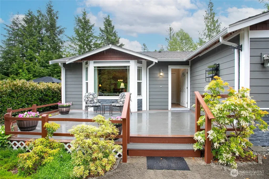 6236 Shamrock Road Maple Falls WA 98266