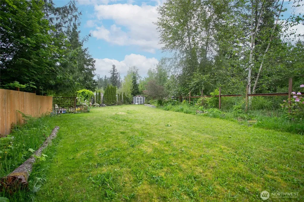 6236 Shamrock Road Maple Falls WA 98266