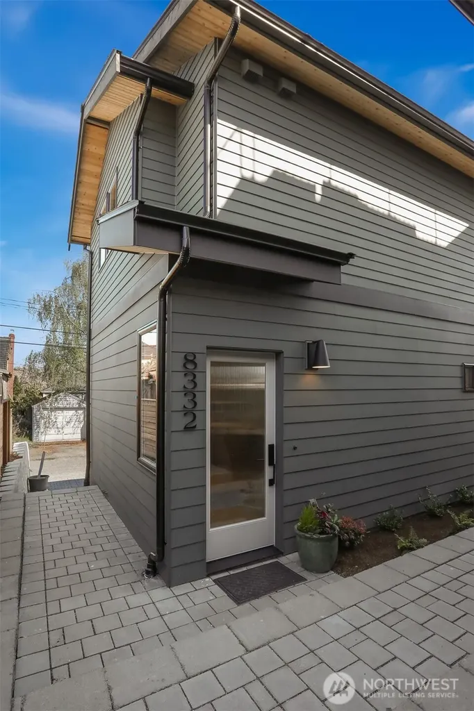 8332 24th Avenue NW Seattle WA 98117
