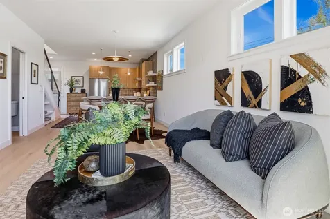 8332 24th Avenue NW Seattle WA 98117