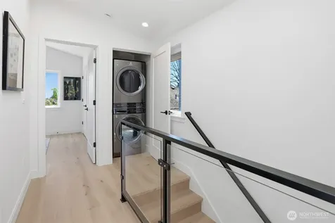 8332 24th Avenue NW Seattle WA 98117