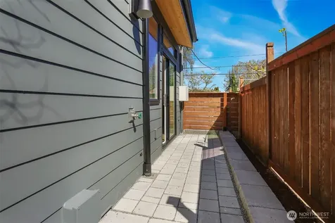 8332 24th Avenue NW Seattle WA 98117