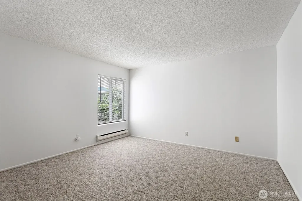 5620 200th Street SW Lynnwood WA 98036