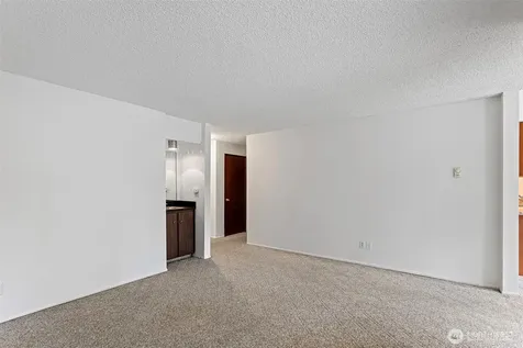 5620 200th Street SW Lynnwood WA 98036