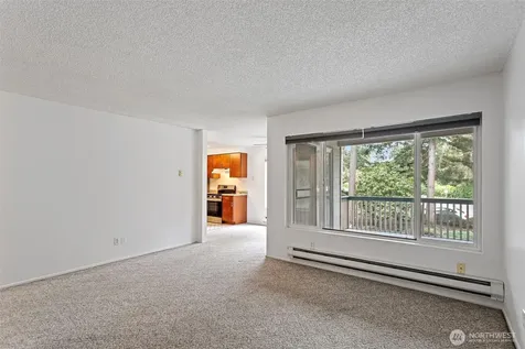 5620 200th Street SW Lynnwood WA 98036