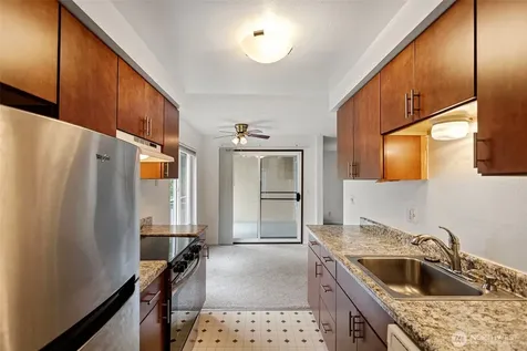 5620 200th Street SW Lynnwood WA 98036