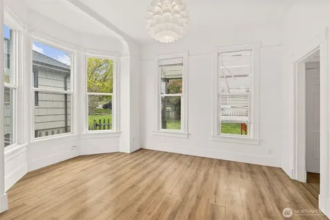 409 S 30th Street Tacoma WA 98402