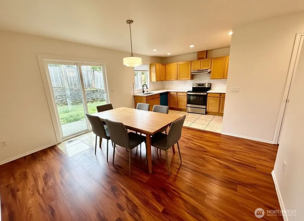 11542 62nd Avenue S Seattle WA 98178