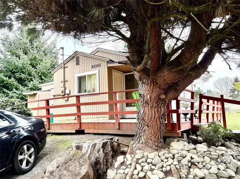 10028 30th Avenue SW Seattle WA 98146