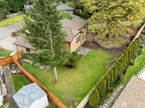 28813 14th Avenue S Federal Way WA 98003