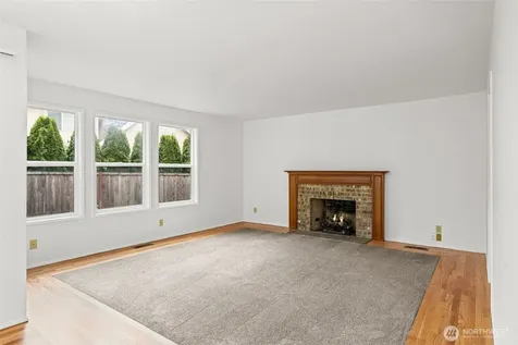 28813 14th Avenue S Federal Way WA 98003