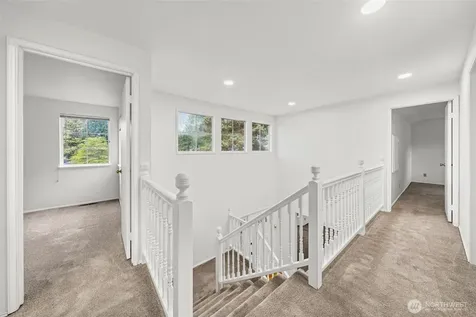28813 14th Avenue S Federal Way WA 98003