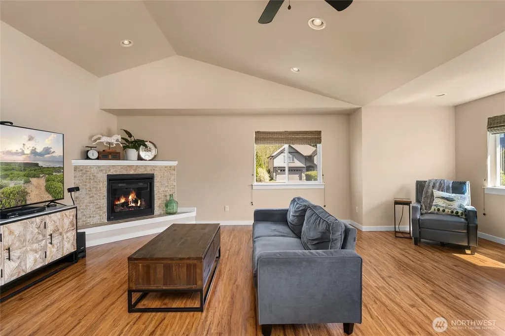 5383 Coastal Loop Blaine WA 98230