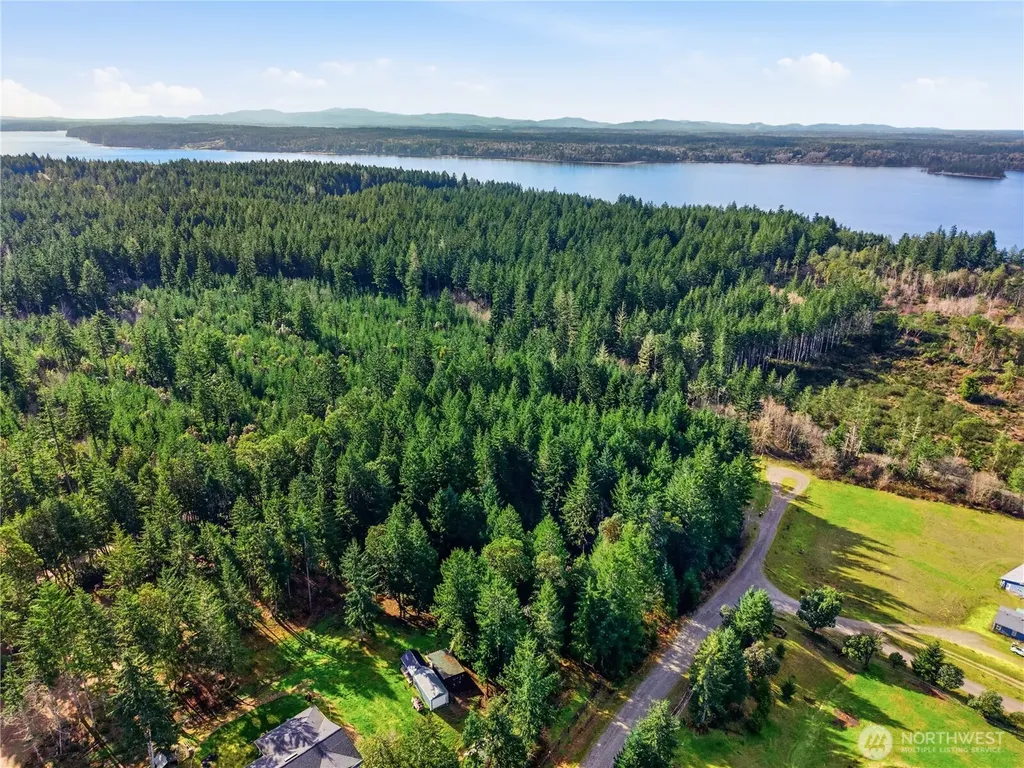 20906 7th St. SW Lakebay WA 98349