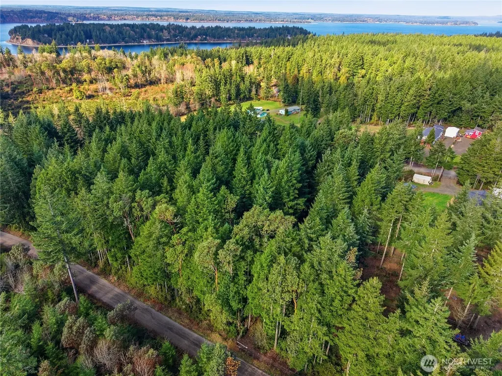 20906 7th St. SW Lakebay WA 98349