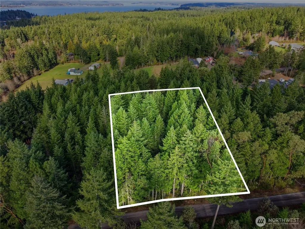 20906 7th St. SW Lakebay WA 98349