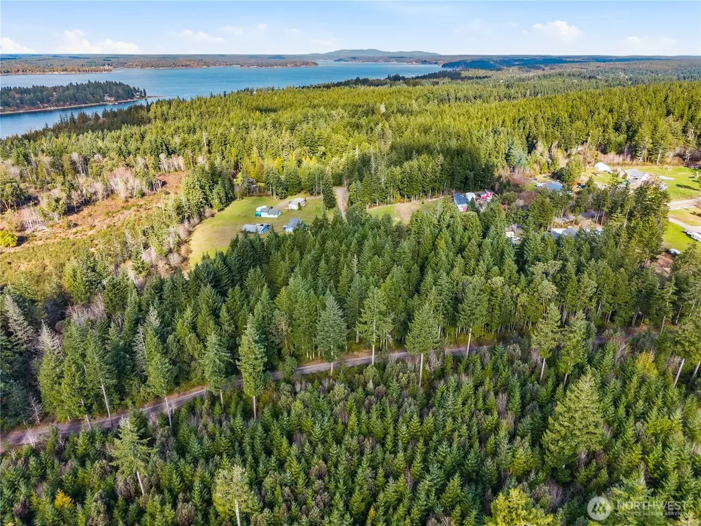 20906 7th St. SW Lakebay WA 98349