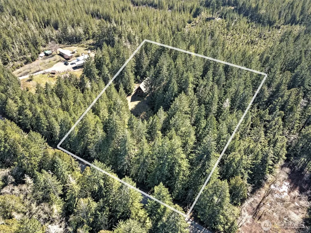 1755 Nellita Road NW Seabeck WA 98380