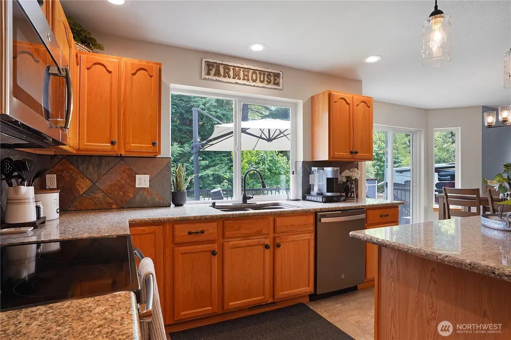 7028 Cavalier Street SW Olympia WA 98512