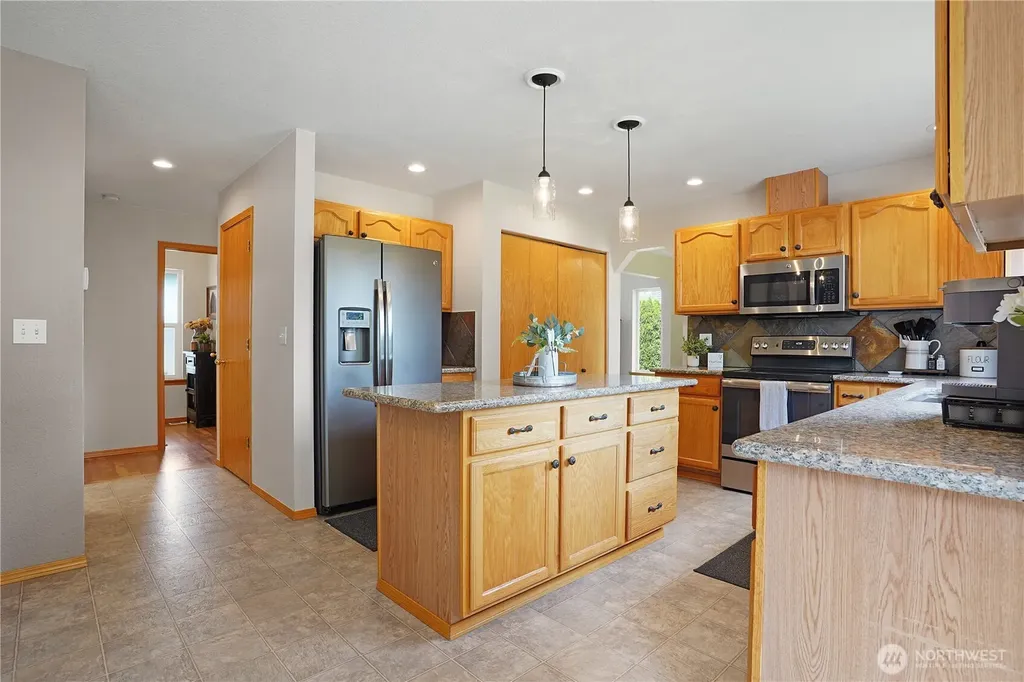 7028 Cavalier Street SW Olympia WA 98512