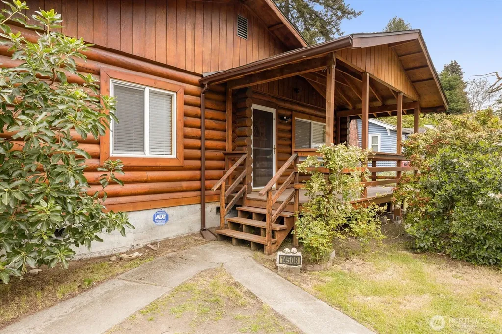 14508 6th Ave NE Shoreline WA 98155