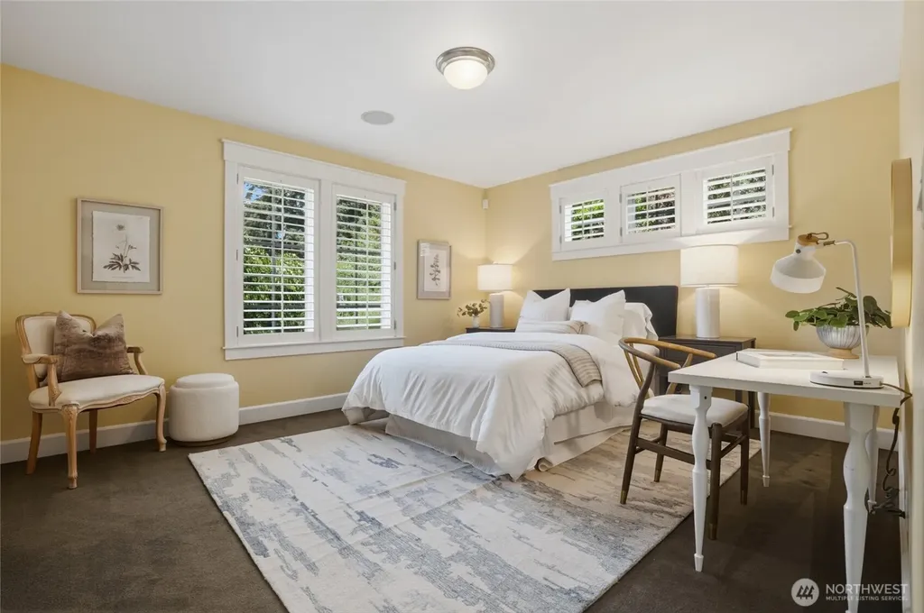 474 Glen Hollow Place SW Bainbridge Island WA 98110