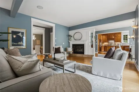 474 Glen Hollow Place SW Bainbridge Island WA 98110