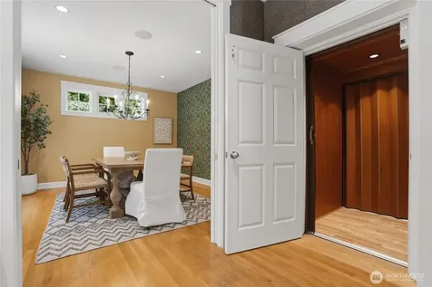 474 Glen Hollow Place SW Bainbridge Island WA 98110