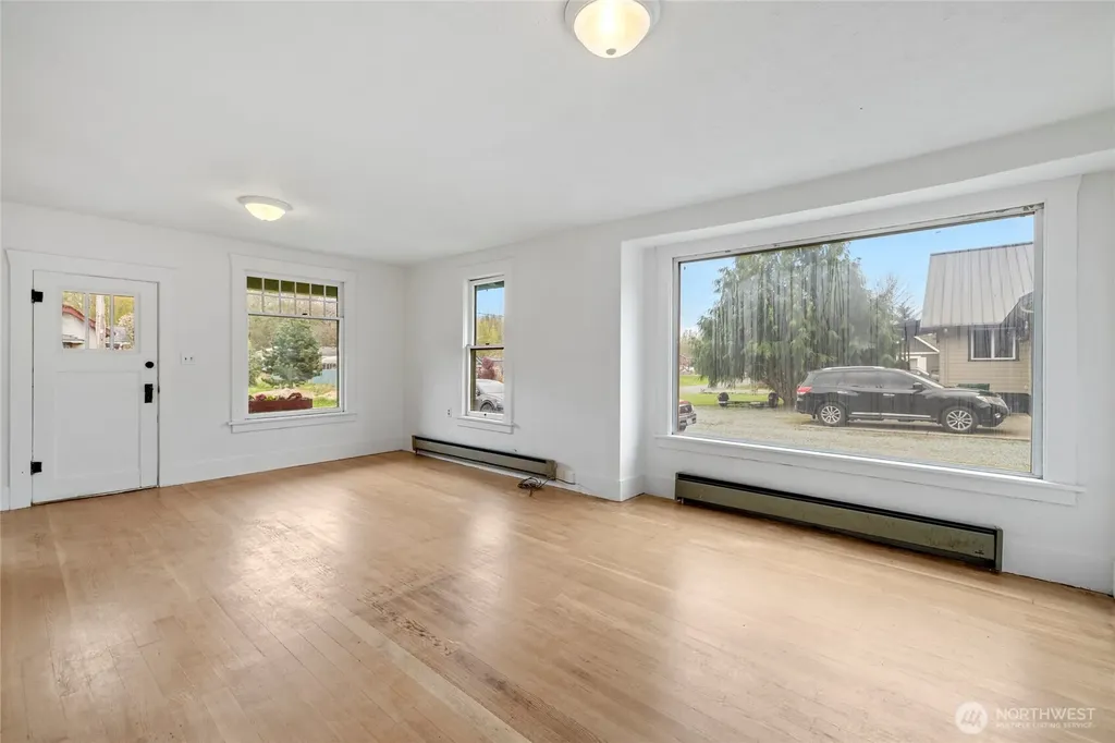 12372 Bartl Street Clear Lake WA 98235