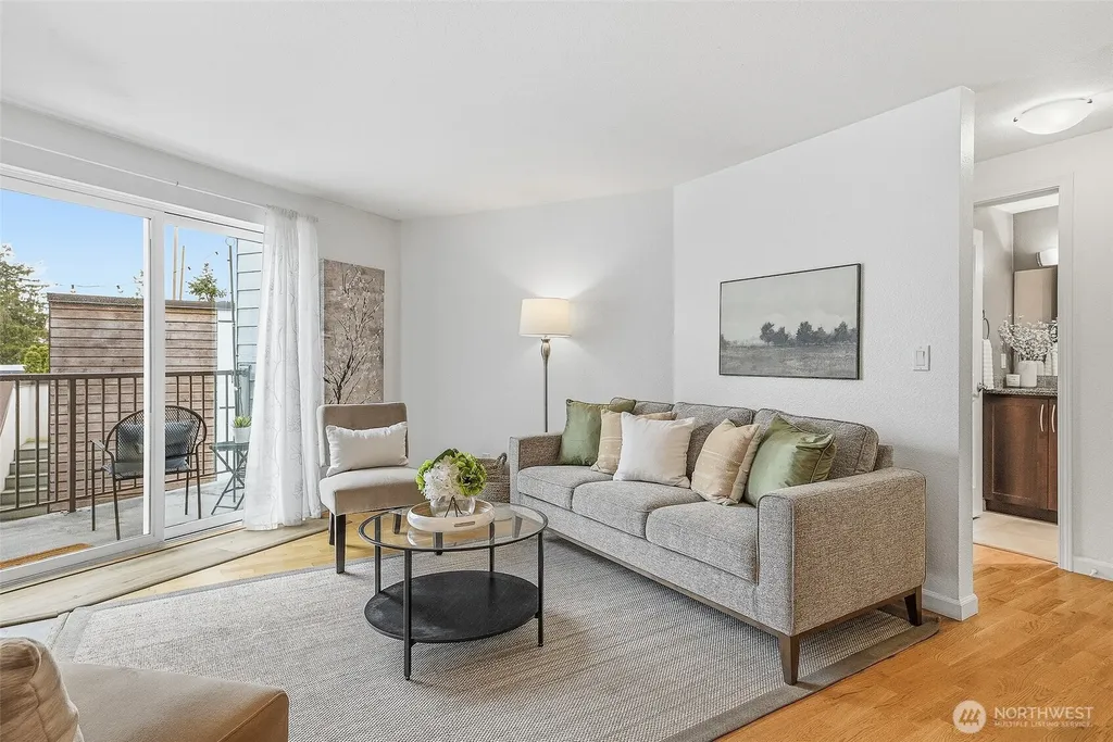 3045 20th Avenue W Seattle WA 98199