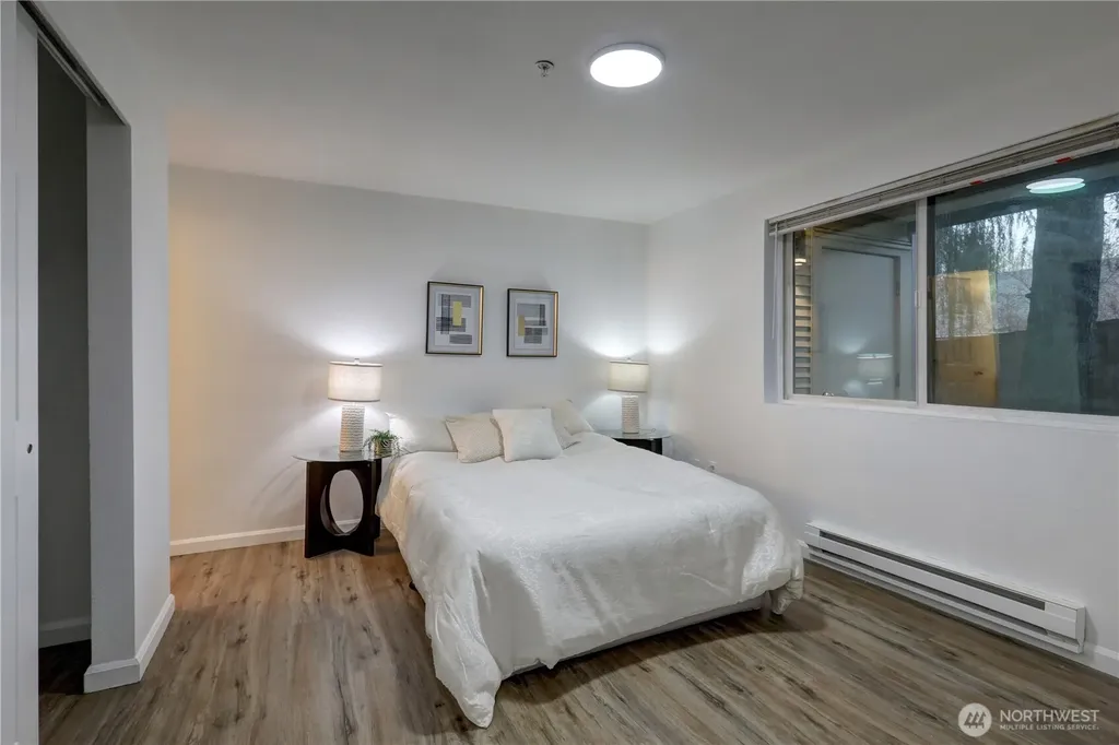26335 116th Avenue NE Kent WA 98030