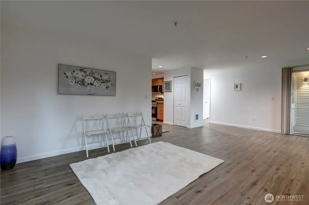 26335 116th Avenue NE Kent WA 98030