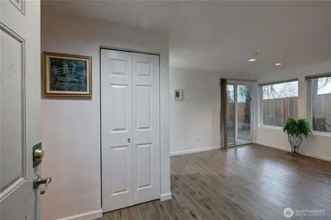 26335 116th Avenue NE Kent WA 98030
