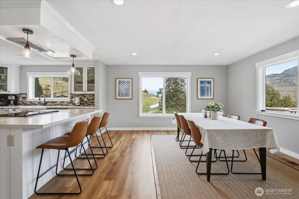 104 Mirage Lane Chelan WA 98816