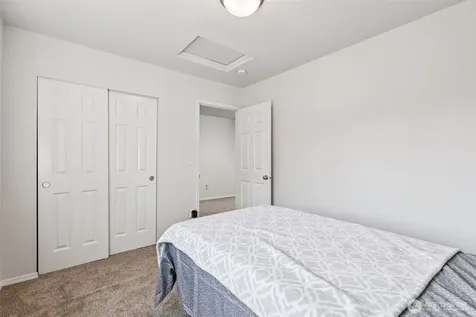 3206 96th Pl SE Everett WA 98208