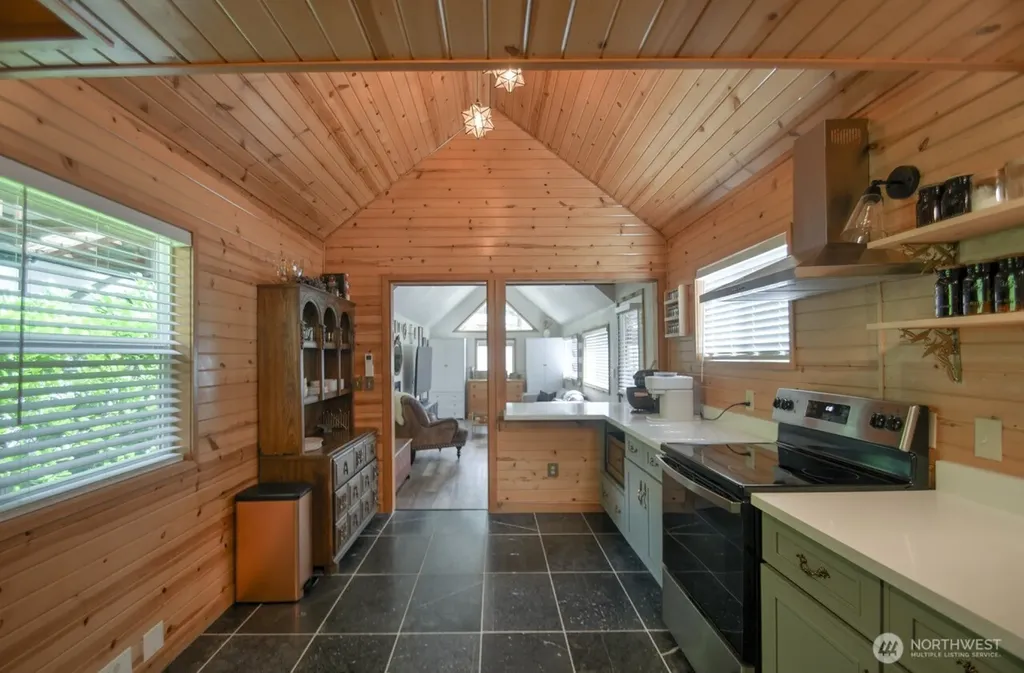 1546 Reservation Road SE Olympia WA 98513