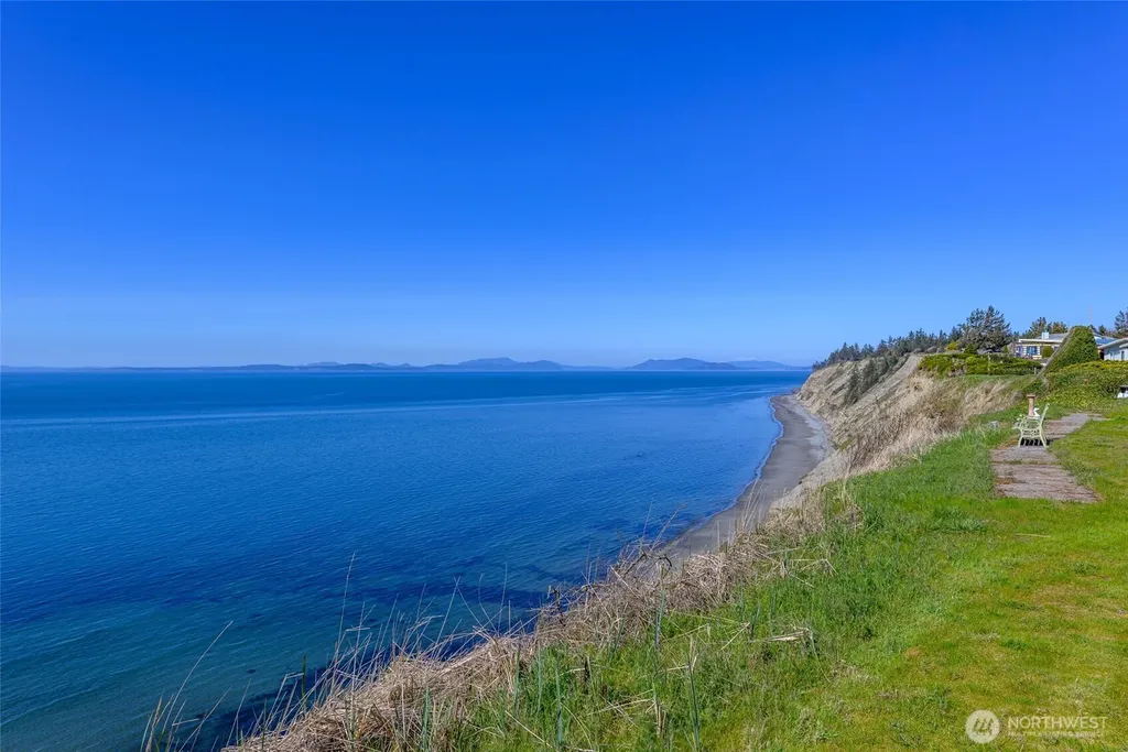 1889 West Beach Road Oak Harbor WA 98277