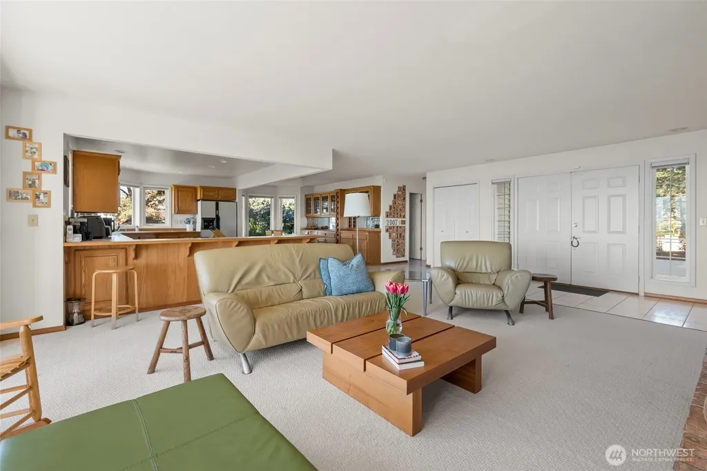1889 West Beach Road Oak Harbor WA 98277