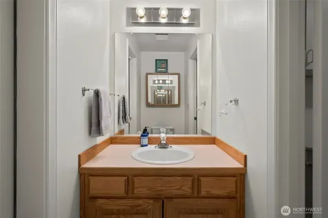 1889 West Beach Road Oak Harbor WA 98277