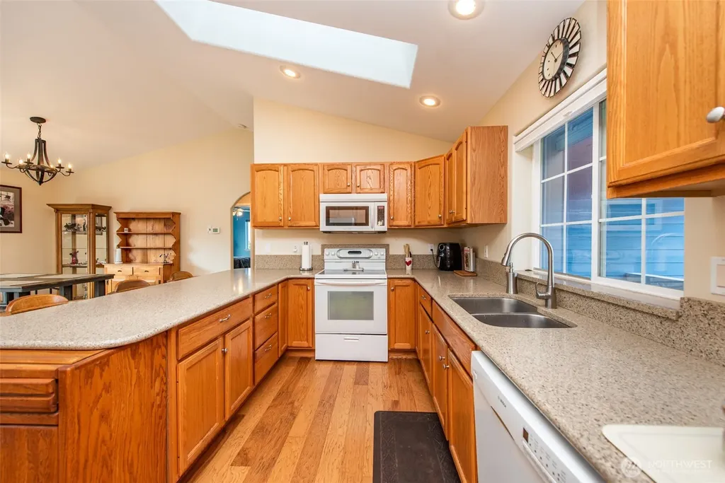 51 W Lancaster Lane Port Angeles WA 98362