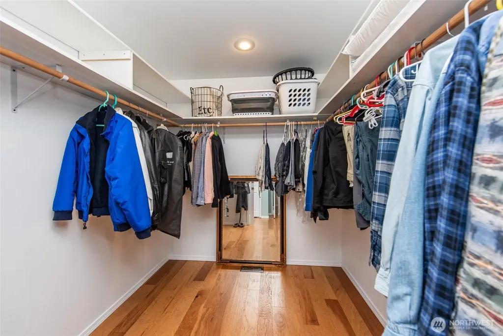 51 W Lancaster Lane Port Angeles WA 98362