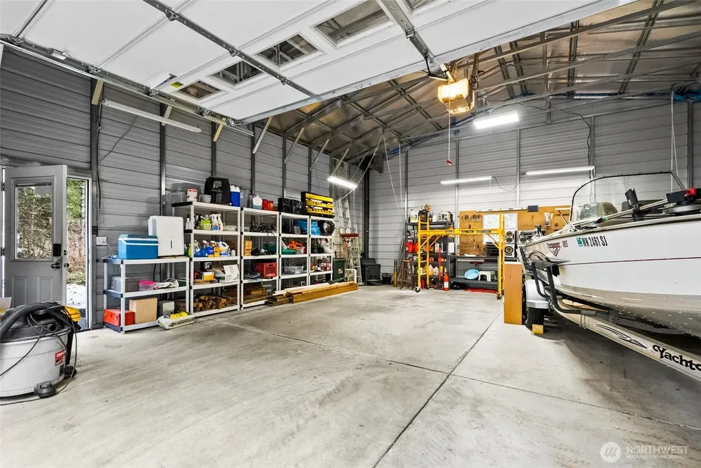 251 N Goldeneye Drive Hoodsport WA 98548