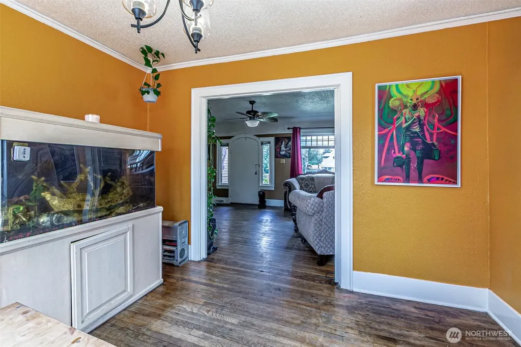 1432 S 56th Street Tacoma WA 98408