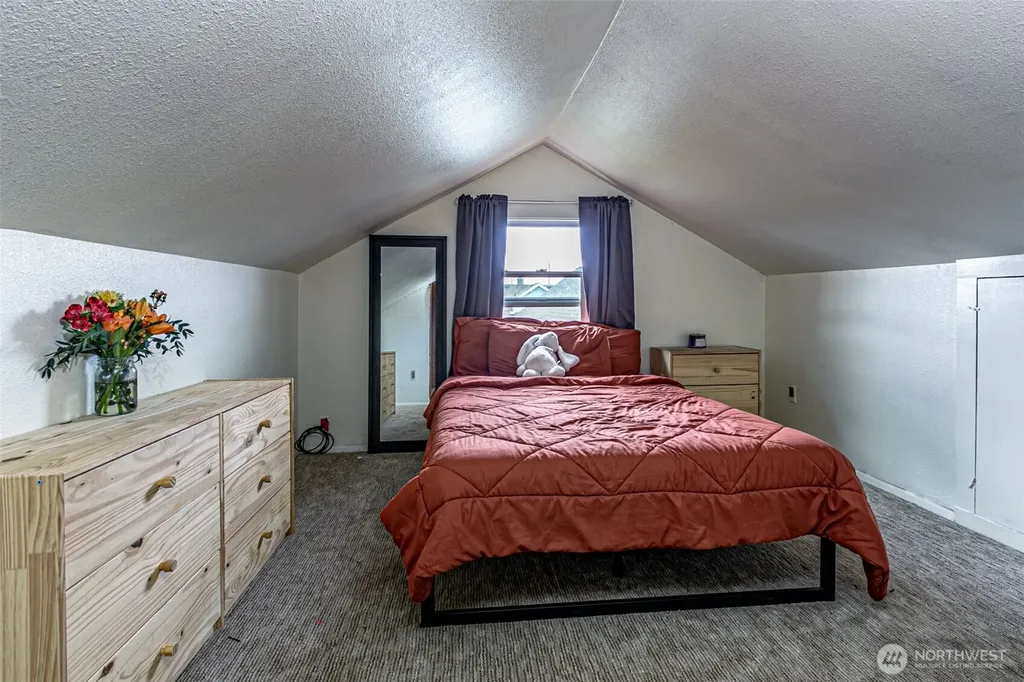 1432 S 56th Street Tacoma WA 98408