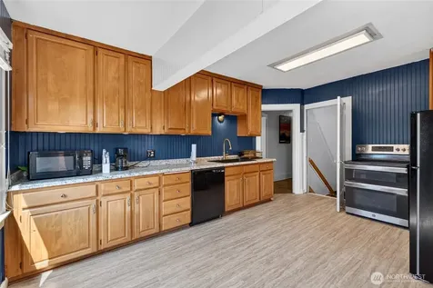 1432 S 56th Street Tacoma WA 98408