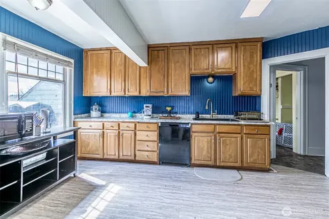 1432 S 56th Street Tacoma WA 98408