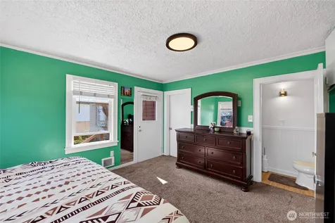 1432 S 56th Street Tacoma WA 98408