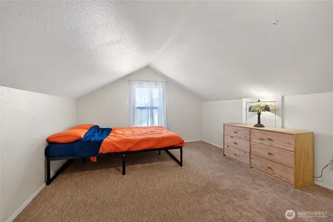 1432 S 56th Street Tacoma WA 98408