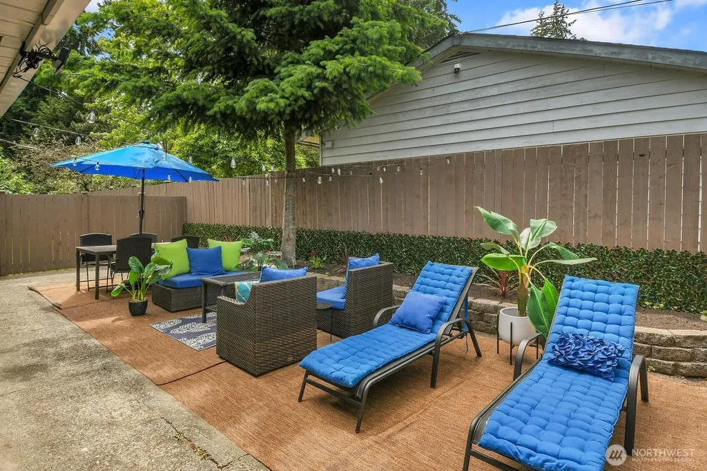 19326 66th Avenue W Lynnwood WA 98036