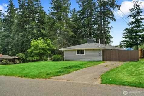 19326 66th Avenue W Lynnwood WA 98036